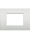 LivingLight Air | Neutri plate in pearl white 3-place metal