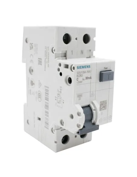 Interruttore di isolamento Siemens 3LD2504-0TK53 serie 3LD2050, 3 poli 63 A, Montaggio a pannello 22 kW, IP65 | RS